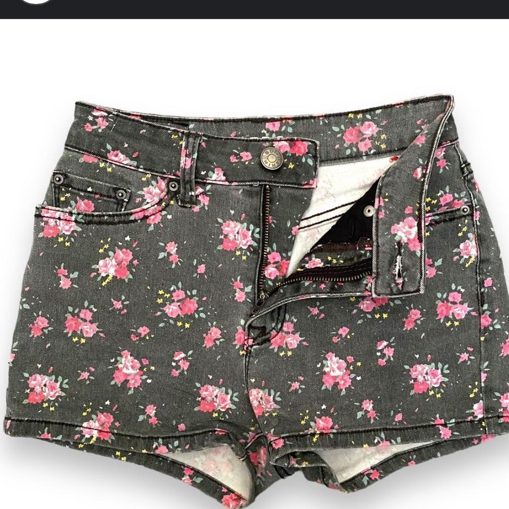 BDG Urban Outfitters Floral Denim Shorts High Rise Erin 5 Pocket Jean
